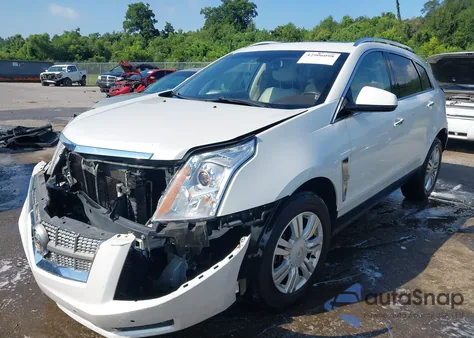 2010 Cadillac Srx Luxury Collection z USA, uszkodzony, nr VIN 3GYFNAEY9AS636047